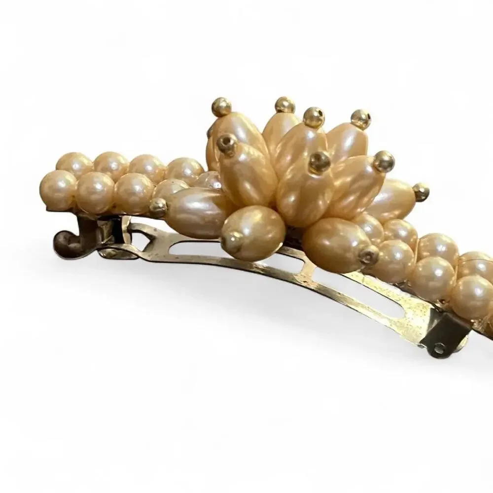 Pearl hair clip with silver